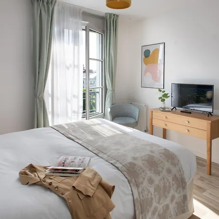 Domitys Saria * Serris